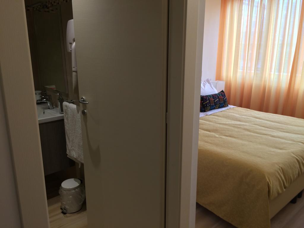 Enjoy Milano Hotel Szoba fotó