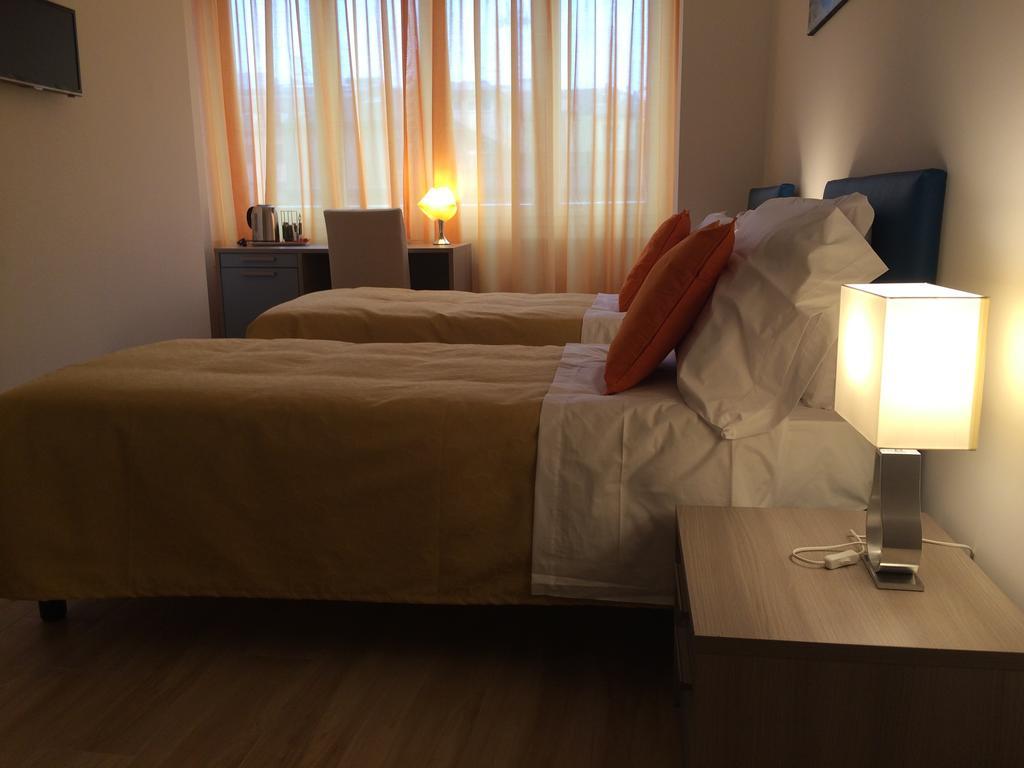 Enjoy Milano Hotel Szoba fotó
